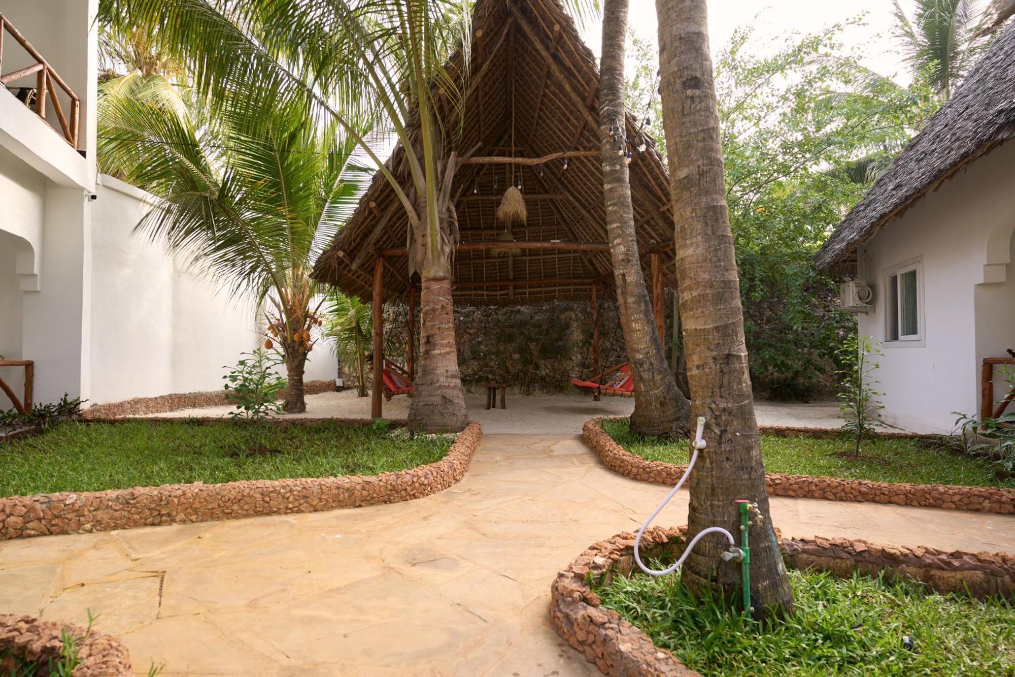 African Bungalows Nungwi Buitenkant foto